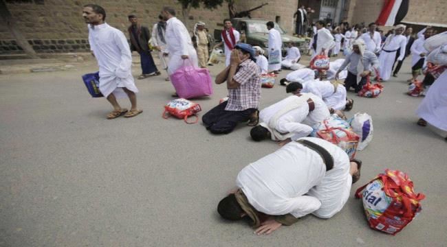 العرب اللندنية : المبعوث الأممي إلى اليمن يلاحق إنجازا صغيرا في مجال تبادل الأسرى