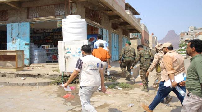عدن : مدير عام البريقة يدشن حملة مكافحة الغلاء والغش التجاري في اسواق ومحلات المديرية