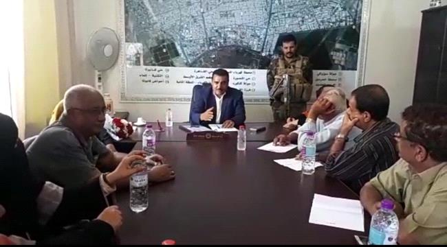 في أول إجتماع له بالمكتب التنفيذي للمديرية..مدير عام المنصورة يحث مدراء المكاتب على مضاعفة الجهود لتحسين مستوى الخدمات المقدمة للمواطنين