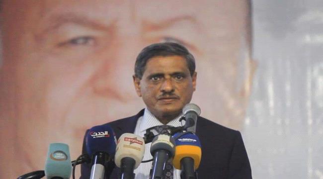 محسن الأحمر يحذر محافظ حضرموت من مغبة منع تصدير النفط 
