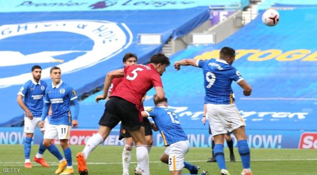 "قانون اليد" يثير الجدل.. ويتصدر مشهد الدوري الإنجليزي