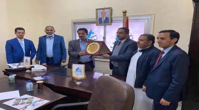 نائب وزير التربية يناقش  أوضاع المدارس اليمنية  الخاصة بجمهورية مصر العربية