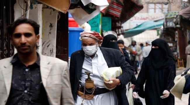 صحفي: هناك مذبحة غامضة تحصد رؤوس قيادات حوثية ما بين قتيل بالسم والكورونا والقصف والجبهات