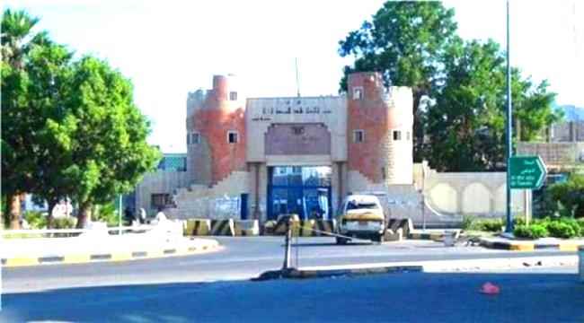 مصدر في شرطة العاصمة عدن يوضح بشأن حملات إزالة العشوائيات