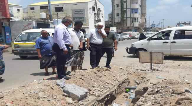 "الكتبي" يتفقد سير اعمال مشروع استبدال انبوب مياه رئيسي بـ آخر جديد في منطقة القلوعة