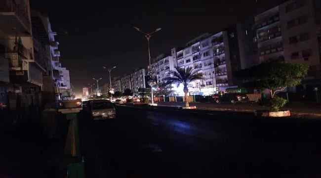 سياسي سعودي: الجنوب منطقة محررة  تواجه حرب في الخدمات