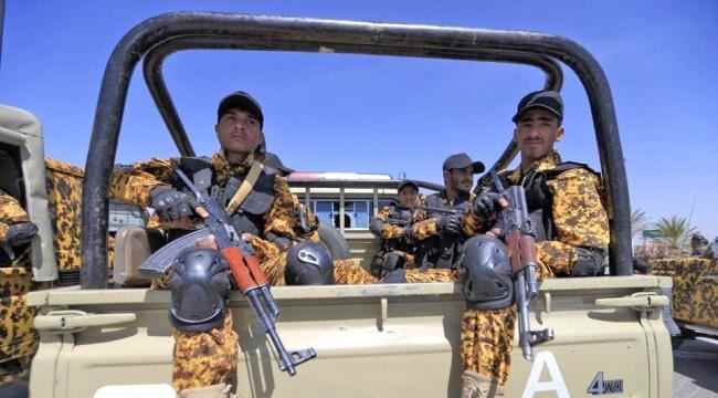 ميليشيا الحوثي تقتحم مركزا تجاريا بصنعاء.. وتغلق مصنعاً