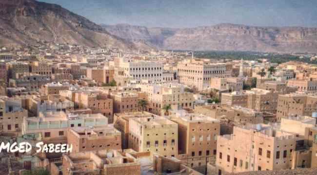 مسلحون حوثيون يقتحمون مسجدا في حضرموت ويختطفون إمامه