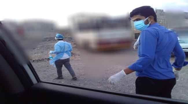 لحج : فريق "إستجابة" يواصل عمله التطوعي بالنزول لبعض مناطق حالمين