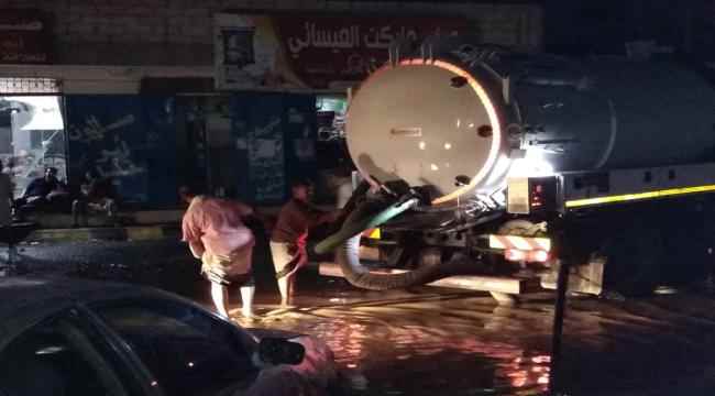 مدير عام المنصورة : تواصل أعمال شفط مياه الأمطار في عدد من شوارع المديرية