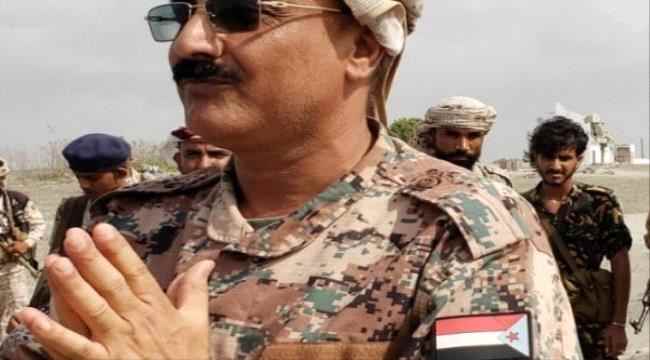 سياسي إماراتي : كان الاولى بالشرعية اقالة قيادات الجيش الذين هزمو في مارب