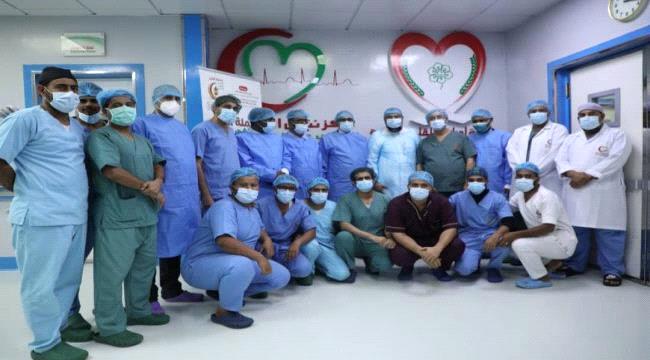 وزير الصحة العامة والسكان يزور مؤسسة أمراض القلب الخيرية ومركزها نبض الحياة بالمكلا