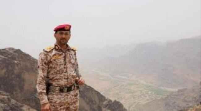 اكاديمي يمني يكشف عن دور الشرعية في تسليم الجنوب للحوثي