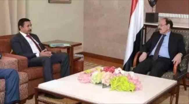 بأمر الأحمر.. بن عديو يصرف 3 مليارات ريال شهرياً لـ"المجاهدين"