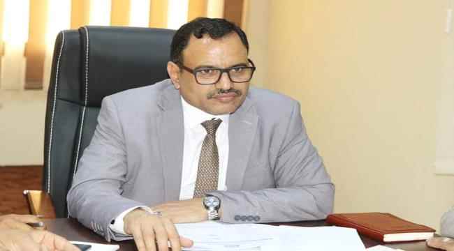 الوزير السقطري يصدر حزمة من القرارات الوزارية