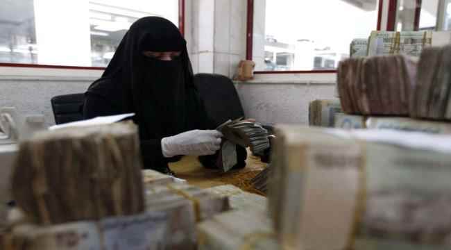 العرب اللندنية : اقتصاد الحرب شريان يغذي الصراع في اليمن ويرسم خارطة الاصطفاف