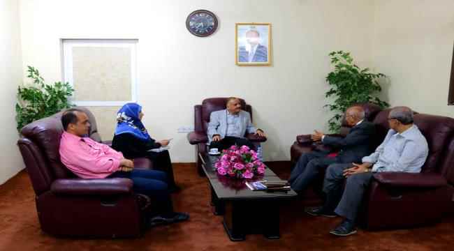 وزير النقل يناقش أوضاع شركة طيران اليمنية والبحث في كيفية النهوض بها