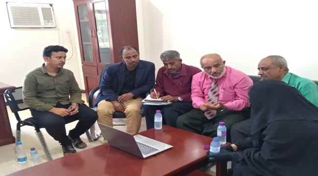عميد كلية المجتمع بعدن يقوم بزيارة استطلاعية الى شركة(SLBR)المجد البيت الحديث   