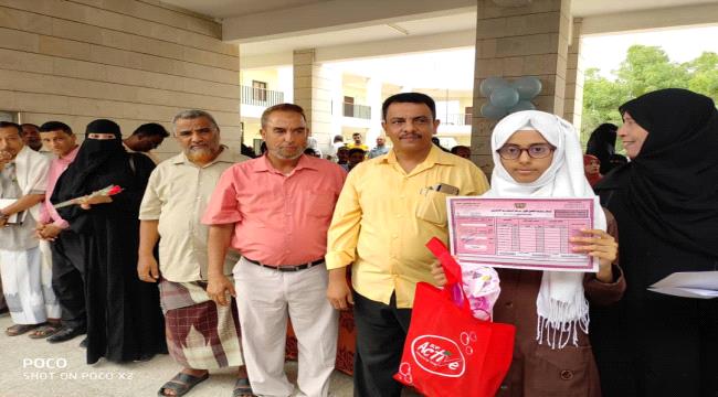 حفل تكريم الطالبات المتفوقات في مجمع سالم بارباع بالمنصورة