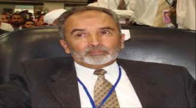 اليدومي يتجاهل معارك مأرب ويتحدث عن ثورة سلمها حزبه للمد الإيراني 