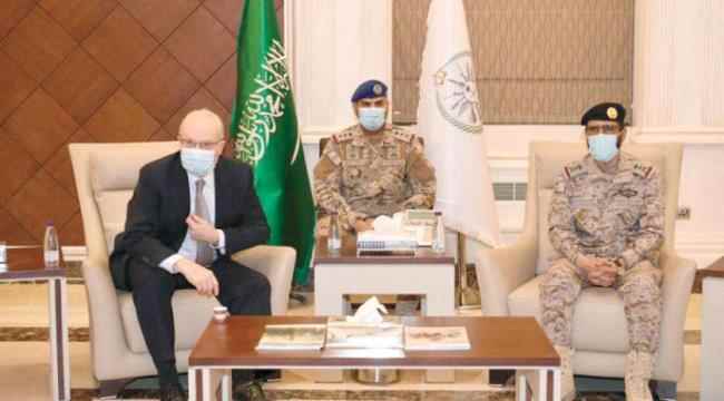 التحالف يدمر «باليستياً» جنوب السعودية ويتوعد المنفذين