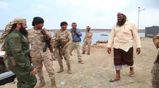 قائد قوات الدعم والإسناد يزور جزيرة "ميون" ويطلع على وضعها الأمني