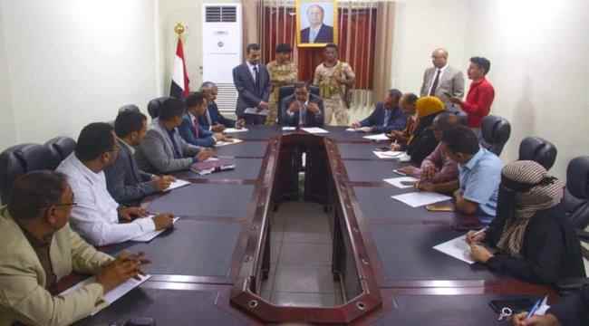 في أول يوم دوام له.. معالي وزير العدل العارضة يلتقي وكلاء الوزارة وعدد من مدراء العموم