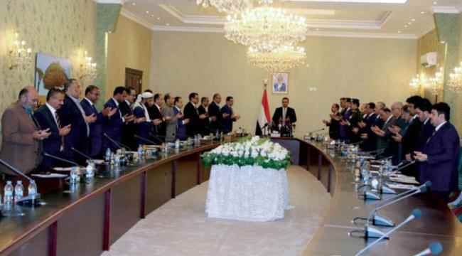 الشرق الاوسط : الحكومة اليمنية متمسكة بإنهاء الانقلاب... وغريفيث يعلن زيارة الرياض وعدن قريباً