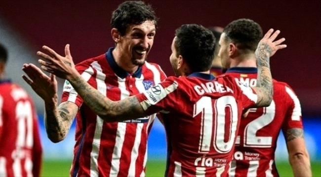 أتلتيكو يعاقب فالنسيا بثلاثية ويعزز صدارته للدوري الإسباني