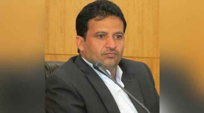 قيادي حوثي ينفي إصدار قرار يمنع عمل المرأة