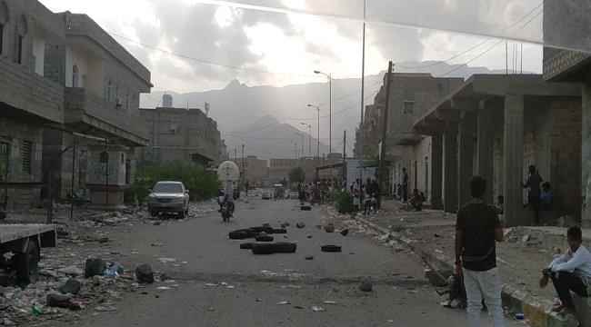 تجدد الاشتباكات في مدينة لودر 