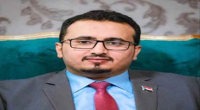 العولقي يحمل الشرعية مسؤولية انهيار العملة..ويكشف السبب؟