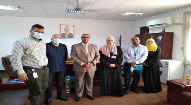 الوزير الزعوري: على المنظمات الدولية الإنتقال الى عدن بما فيها التحويلات النقدية 