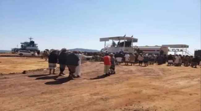 ميناء "قنا" شريان إخواني لدعم الحوثي