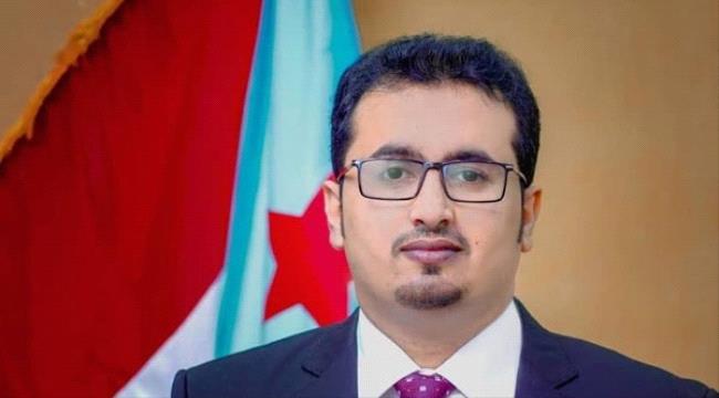 العولقي: فتح مطار صنعاء وميناء الحديدة خطوة نحو تثبيت حدود الدولة الزيدية الجديدة 