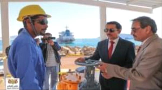 الإخوان وجمارك الحوثيين بـ"قنأ": ليست بين الإخوة حساب