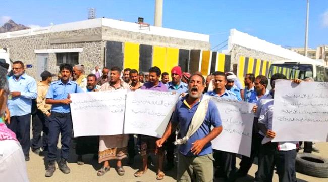 رواتب العسكريين .. وسياسة التركيع المريع