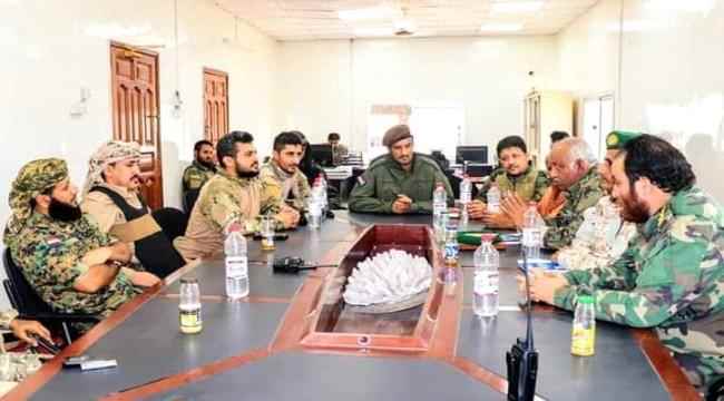 العميد الربيعي يترأس الإجتماع الدوري مع قادة القطاعات بالحزام الأمني في عدن