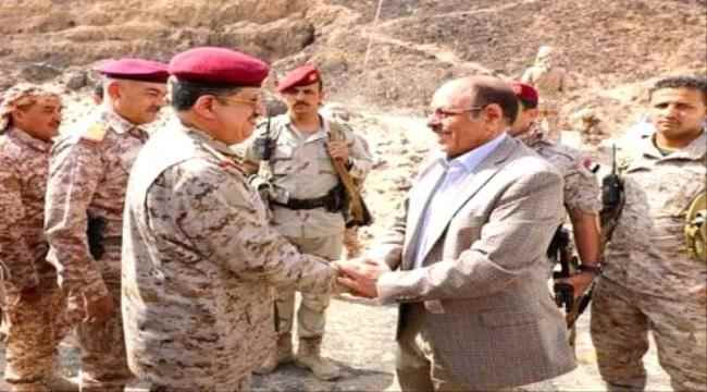 سياسي سعودي : الجيش اليمني لا يحارب إلا في المناطق الجنوبية 
