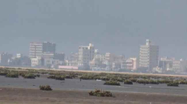 قتلى وجرحى حوثيون في إشتباكات مسلحة حسمتها القوات المشتركة شرق مدينة الحديدة