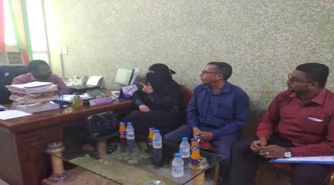 حضرموت : وفد مكتب وزارة التعليم الفني والتدريب المهني يلتقي بمؤسسة صنائع المعروف الإنسانية بالمكلا