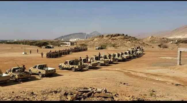 قائد اللواء 11 صاعقة والشيخ طلال بن غازي الكلدي ينجحان في تهدئة التوتر في أبين