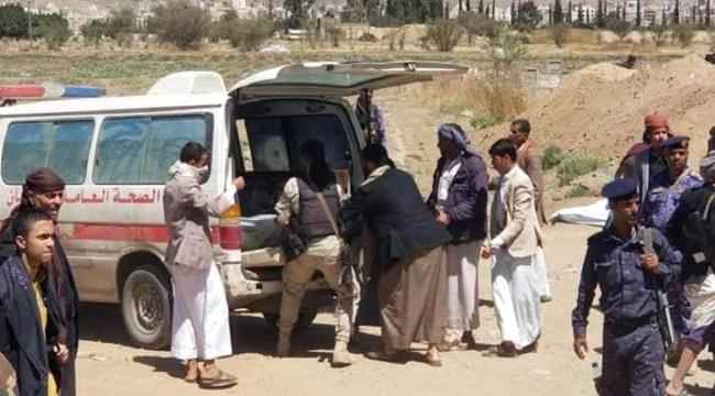 الحوثيون يجبرون ممثلي جاليات إفريقية على تبرئتهم من احتراق مئات المهاجرين