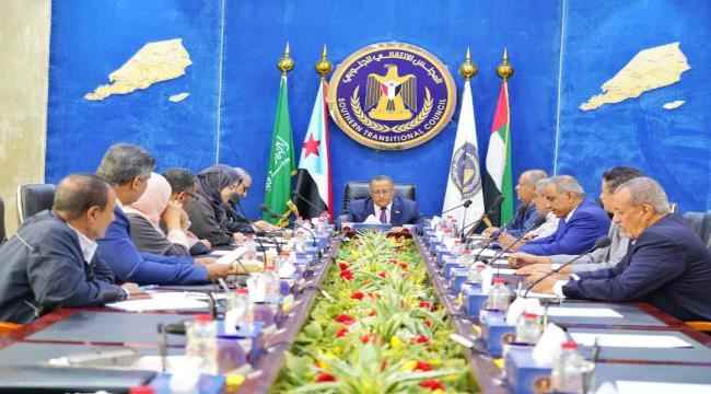 الانتقالي  يرحب بكل المبادرات والجهود لدعم الحكومة