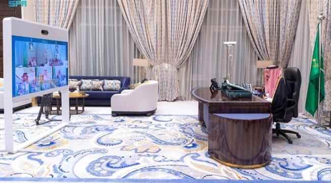 السعودية تتهم إيران بإطالة الأزمة اليمنية بتهريب الصواريخ والأسلحة للحوثيين