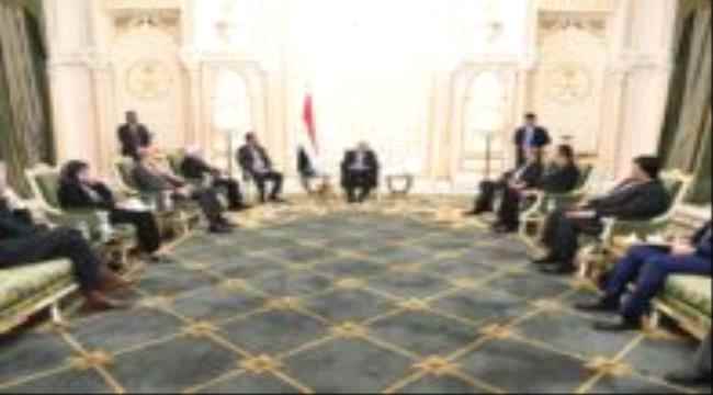 الرئيس هادي يستقبل المبعوث الأممي الى اليمن