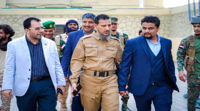 قيادات بالانتقالي تتفقد إصلاحية سجن المنصورة المركزي بالعاصمة عدن