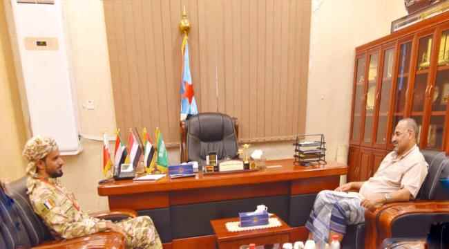 مدير إدارة العلاقات العامة لألوية الحزام الأمني ومكافحة الإرهاب محور أبين يرحب بعودة الرئيس الزُبيدي