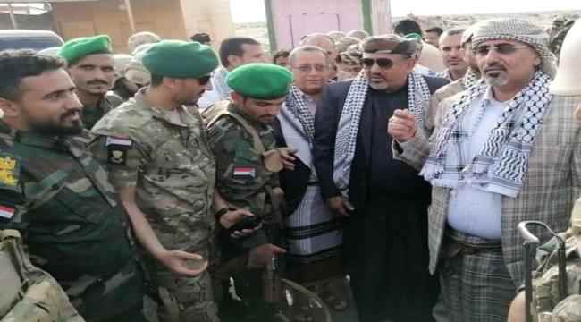 خلال تحركاته العيدية.. العميد ناجي اليهري يزور مواقع طوق عدن ويلتقي الرئيس الزُبيدي في منفذ رأس عمران