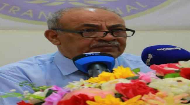 رئيس انتقالي حضرموت يوجه رؤساء الهيئات التنفيذية بالمديريات باستنفار الجهود لمواجهة تداعيات المنخفض الجوي